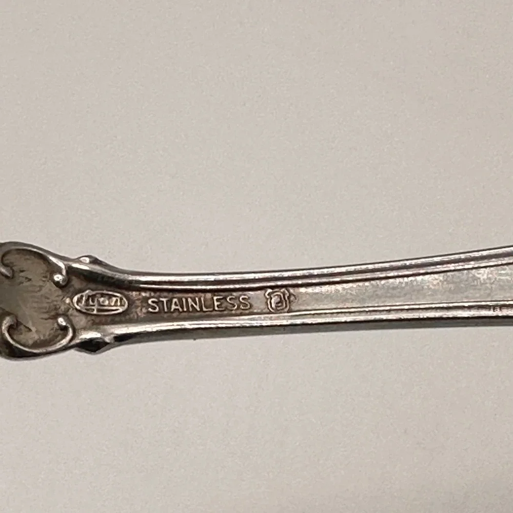 Lyon Stainless Queen's Fancy Teaspoons‎ Set of 4 Floral Flatware Silverware